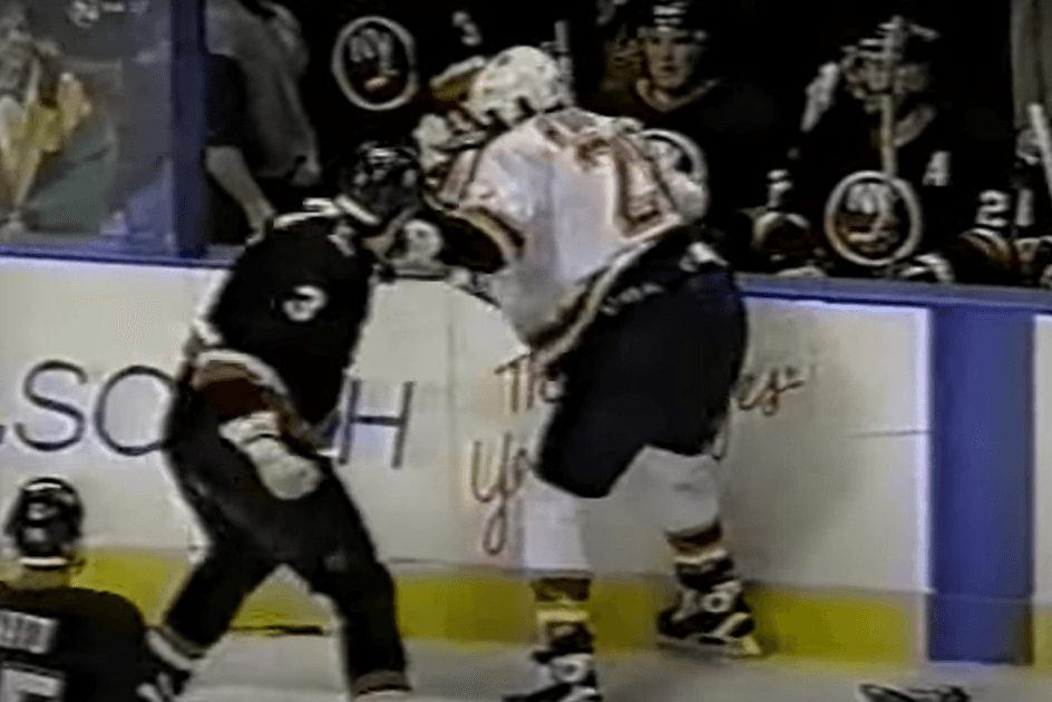 Z. Chara (NYI) vs. P. Worrell (FLA)