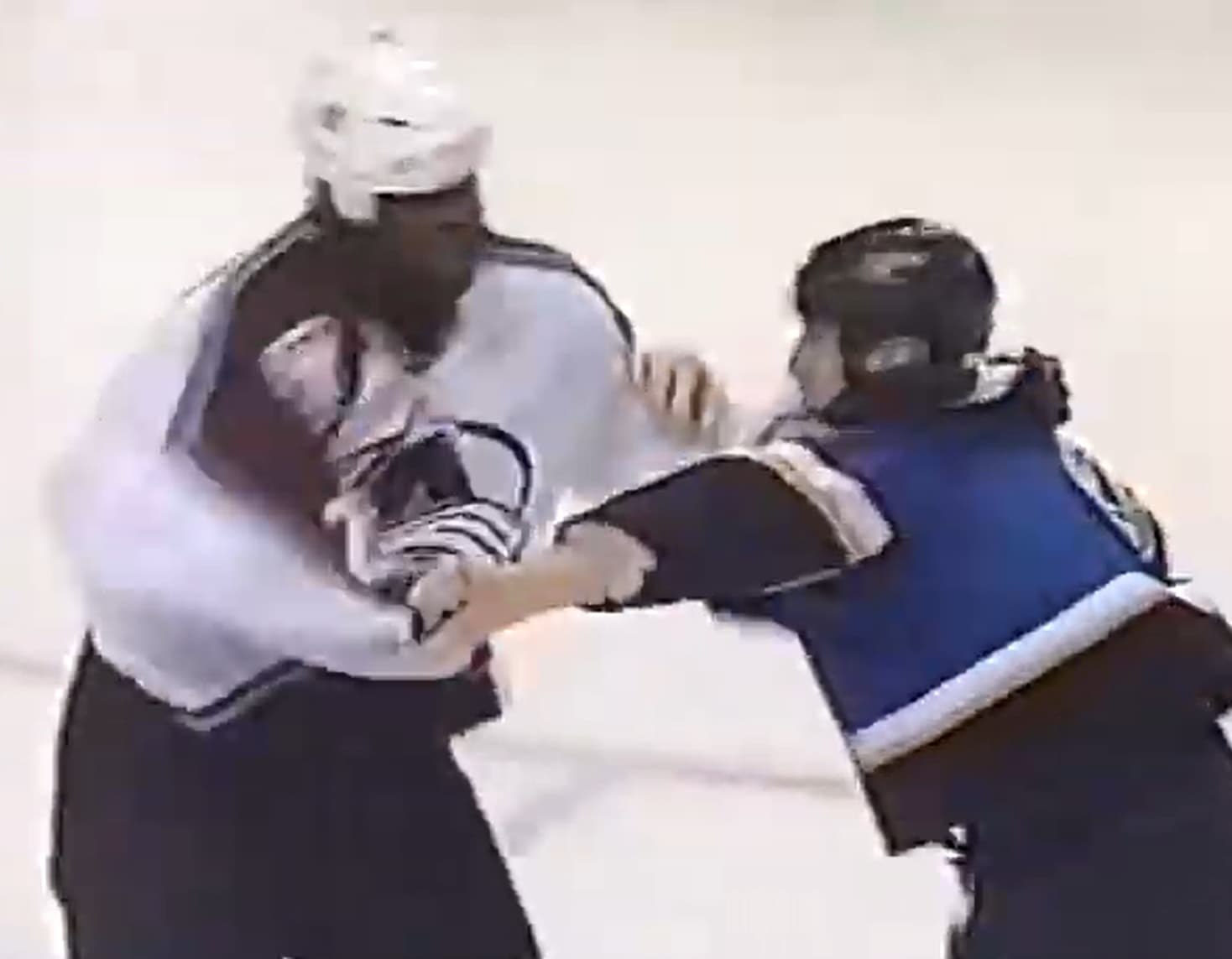 P. Worrell (COL) vs. S. McLaren (STL)