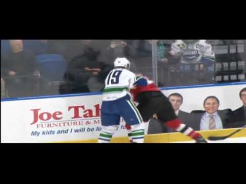 R. Kujawinski (BIN) vs. C. Cassels (UTI)