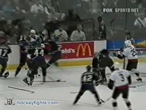A. Mair (LAK) vs. C. Neil (OTT)