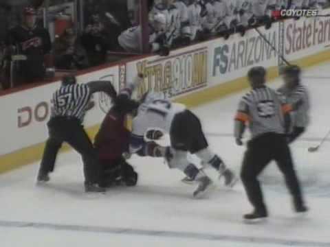 J. Zeiler (LAK) vs. D. Carcillo (ARI)