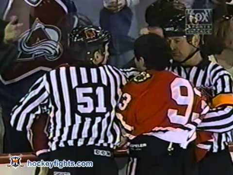 D. Gilmour (CHI) vs. J. Sakic (COL)