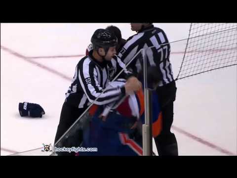 S. Upshall (FLA) vs. T. Hamonic (NYI)