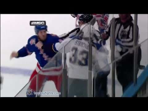 T. Strachan (STL) vs. B. Prust (NYR)