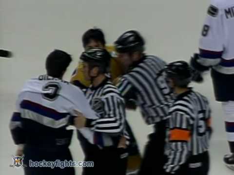 K. Bieksa (VAN) vs. J. Tootoo (NSH)