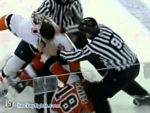 A. Asham (NYI) vs. M. Richards (PHI)