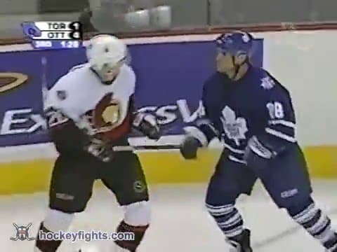 T. Domi (TOR) vs. M. Arvedson (OTT)