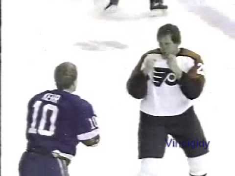 G. Diduck (NYI) vs. R. Tocchet (PHI)