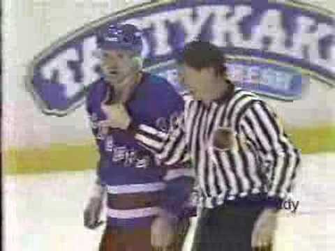 L. Ruff (NYR) vs. C. Berube (PHI)