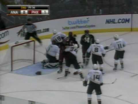 J. Wisniewski (ANA) vs. S. Doan (ARI)