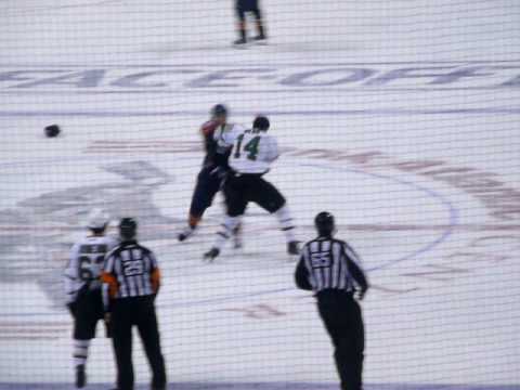 J. Benn (DAL) vs. M. Duco (FLA)