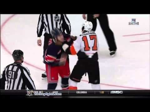 W. Simmonds (PHI) vs. B. Prust (NYR)