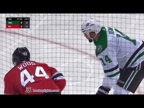 J. Benn (DAL) vs. M. Wood (NJD)