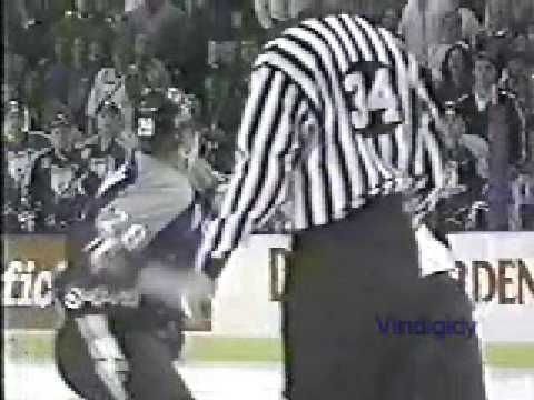 L. Richardson (PHI) vs. P. Poulin (TBL)