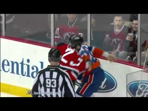 Z. Konopka (NYI) vs. D. Clarkson (NJD)