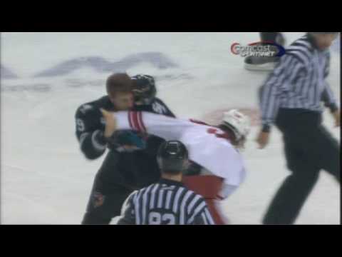 D. Winnik (ARI) vs. R. Clowe (SJS)