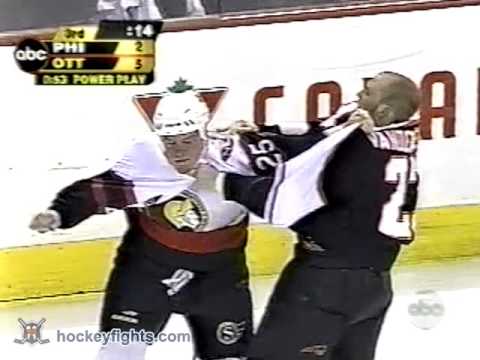 J. Vandermeer (PHI) vs. C. Neil (OTT)