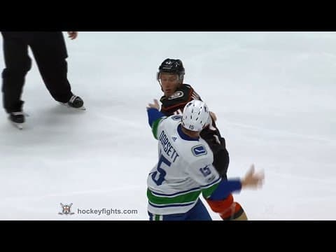 D. Dorsett (VAN) vs. J. Manson (ANA)