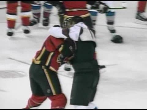 C. McCormick (COL) vs. J. Iginla (CAL)