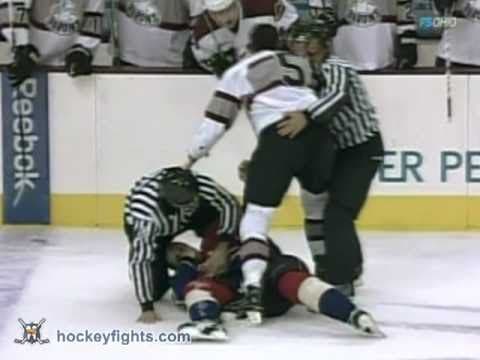 M. Clark (SYR) vs. P. Bordeleau (CLE)