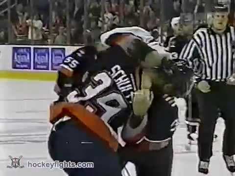 R. Schultz (NYI) vs. R. Ray (BUF)