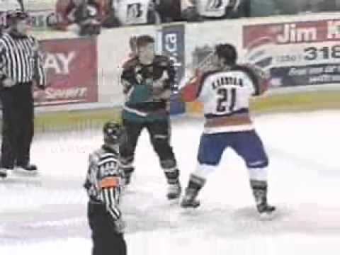 T. Bodie (KEL) vs. M. Kassian (KAM)