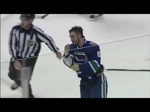 L. Schenn (TOR) vs. T. Glass (VAN)