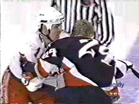 P. Kruse (BUF) vs. D. Langdon (NYR)