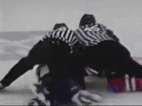 D. Savard (MON) vs. D. Paquette (LEW)