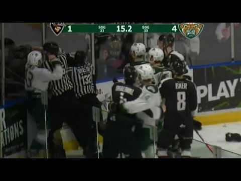 T. Rattie (VAN) vs. C. Dewar (EVT)