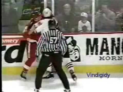 J. Kocur (DET) vs. B. Probert (CHI)