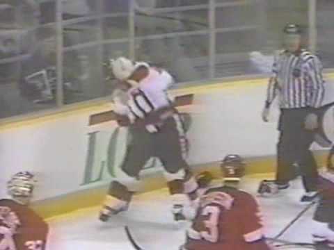 G. Gallant (DET) vs. D. Loewen (OTT)