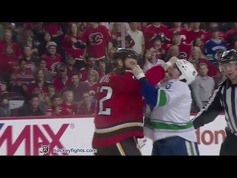 D. Dorsett (VAN) vs. B. Bollig (CAL)