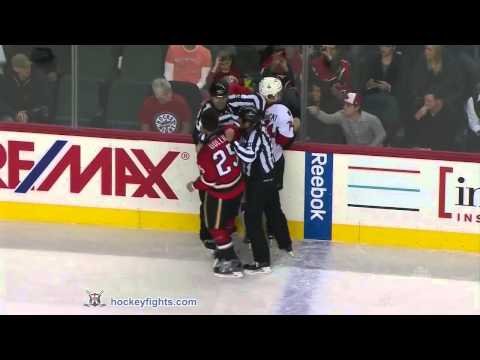 M. Borowiecki (OTT) vs. B. Bollig (CAL)