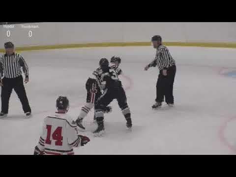 M. Bunn (CAR) vs. C. Pens (DTH)