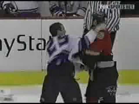 B. Chartrand (LAK) vs. J. Green (CAL)