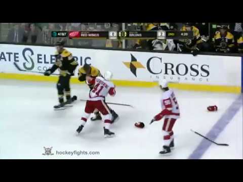 L. Glendening (DET) vs. S. Kuraly (BOS)