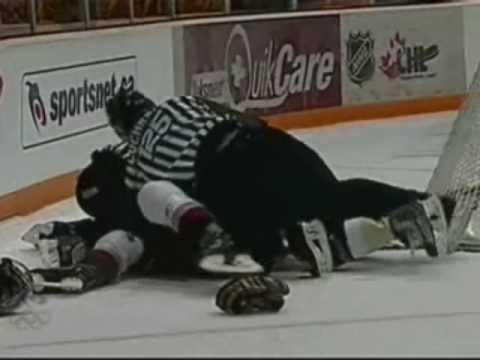 C. Mappin (VAN) vs. D. Robinson (CWK)