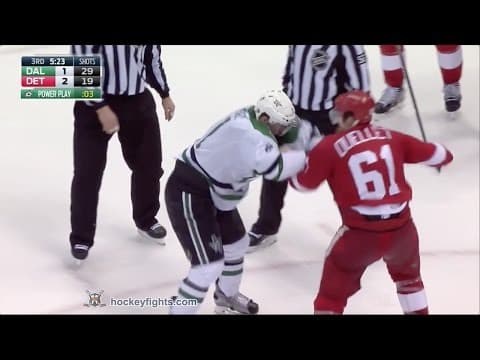 A. Roussel (DAL) vs. X. Ouellet (DET)