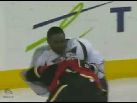 J. Ward (NSH) vs. C. Sarich (CAL)