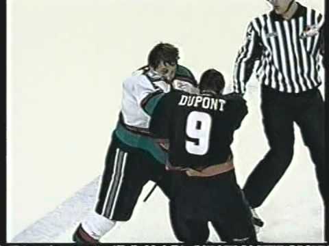 L. Schenn (KEL) vs. B. Dupont (CGY)