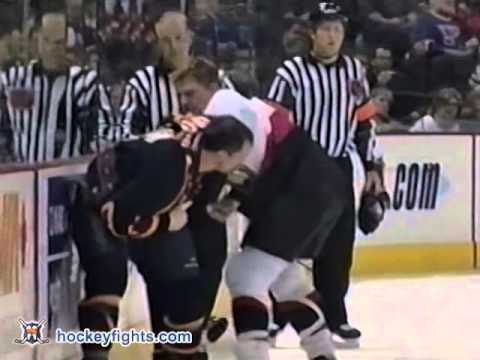 J. Odgers (ATL) vs. C. Neil (OTT)