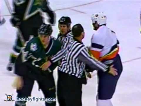 E. Cairns (NYI) vs. A. Downey (DAL)