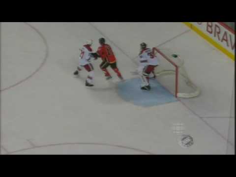 D. Hale (ARI) vs. J. Iginla (CAL)