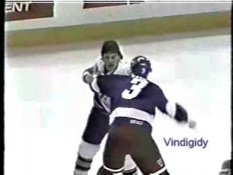 D. Manson (WPG) vs. D. Wood (SJS)