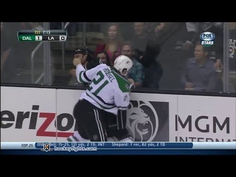 A. Roussel (DAL) vs. D. Carcillo (LAK)