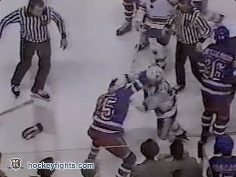 M. Marois (NYR) vs. W. Babych (STL)