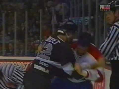 R. Tocchet (LAK) vs. S. Quintal (MON)