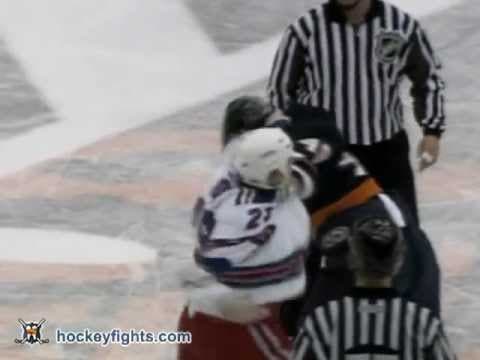 C. Orr (NYR) vs. E. Godard (NYI)