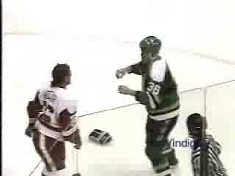 L. Gaetz (MNS) vs. J. Kocur (DET)